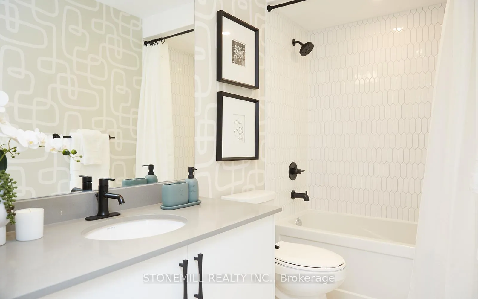 Photo 8 of 803 Smoothwater Lane, Pickering, Rural Pickering — HOMEH