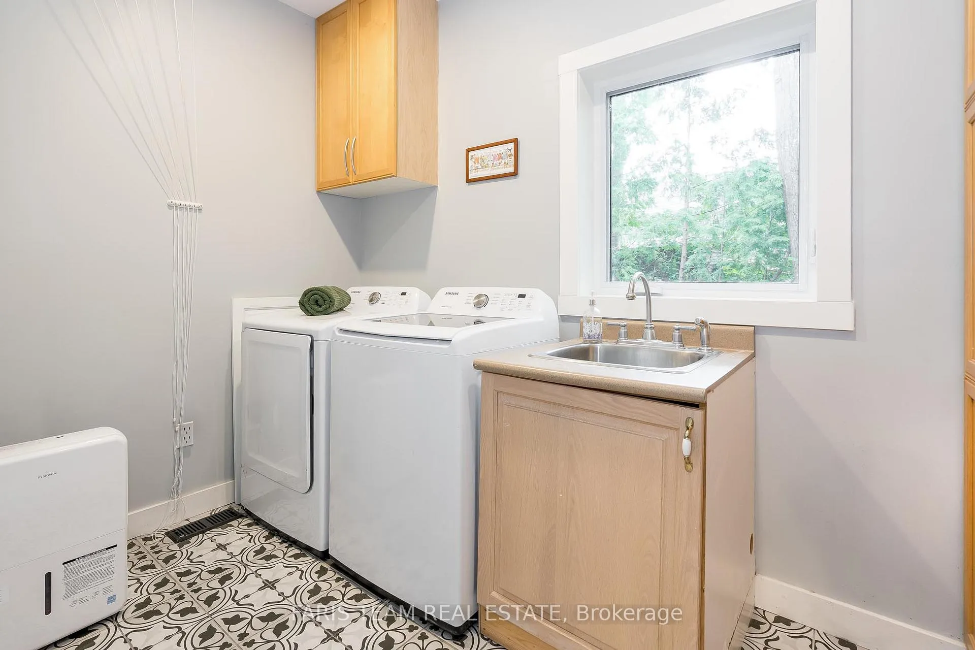 Photo 20 of 94 42nd Street S, Wasaga Beach — HOMEH