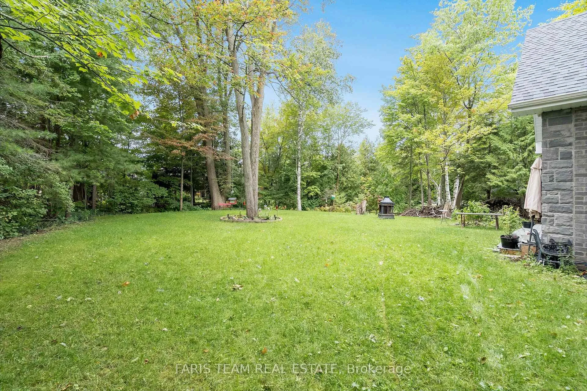 Photo 23 of 94 42nd Street S, Wasaga Beach — HOMEH