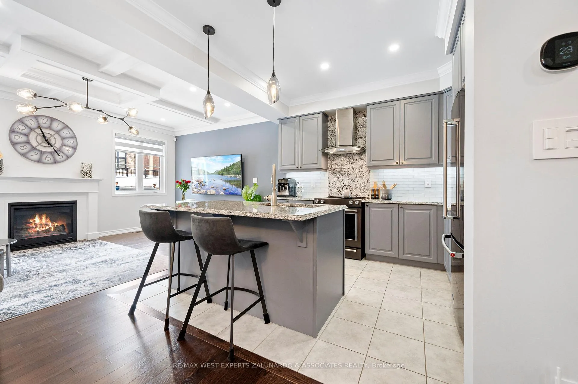Photo 9 of 10 Barn Owl Way, Vaughan, Kleinburg — HOMEH