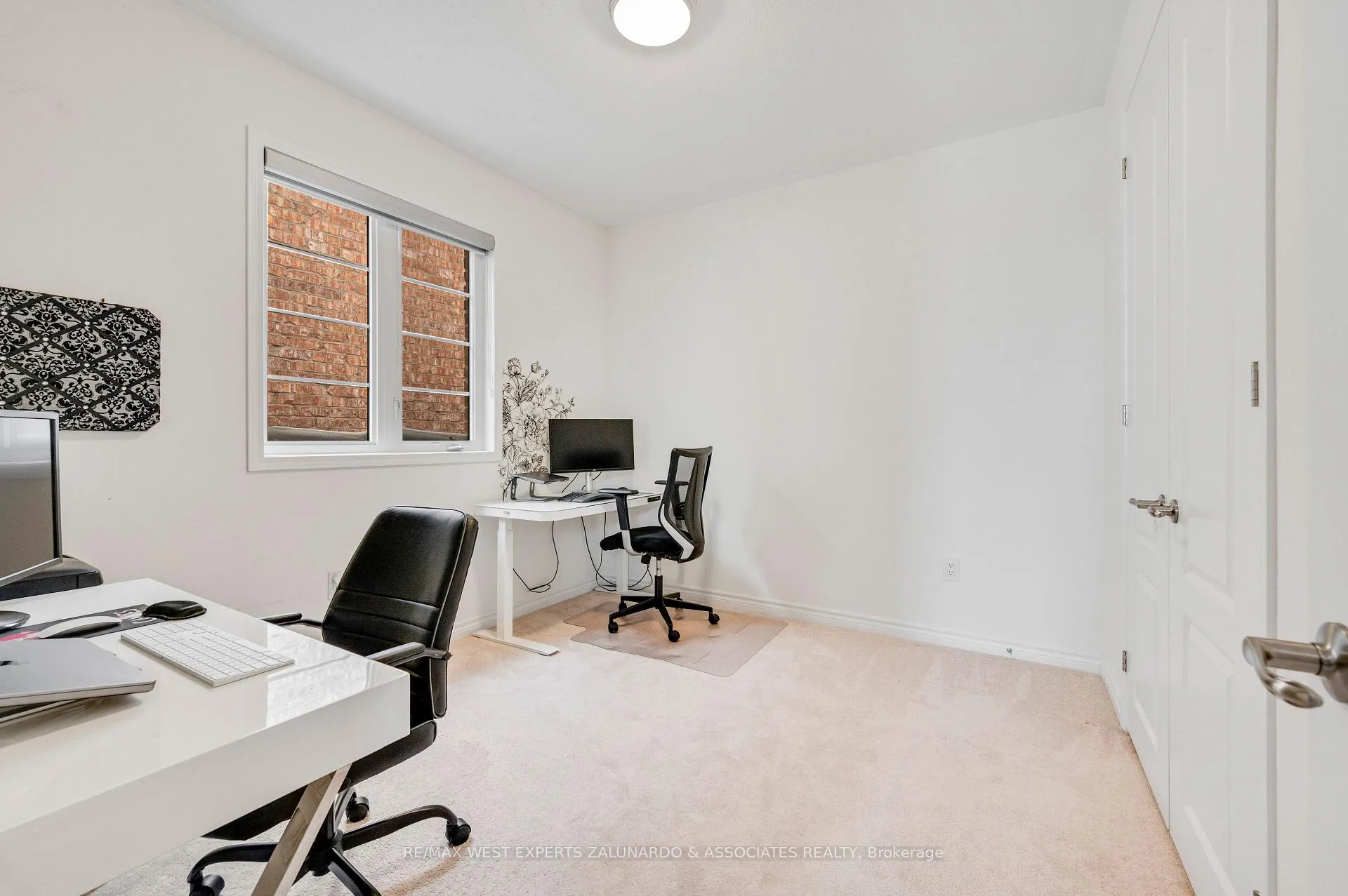 Photo 25 of 10 Barn Owl Way, Vaughan, Kleinburg — HOMEH