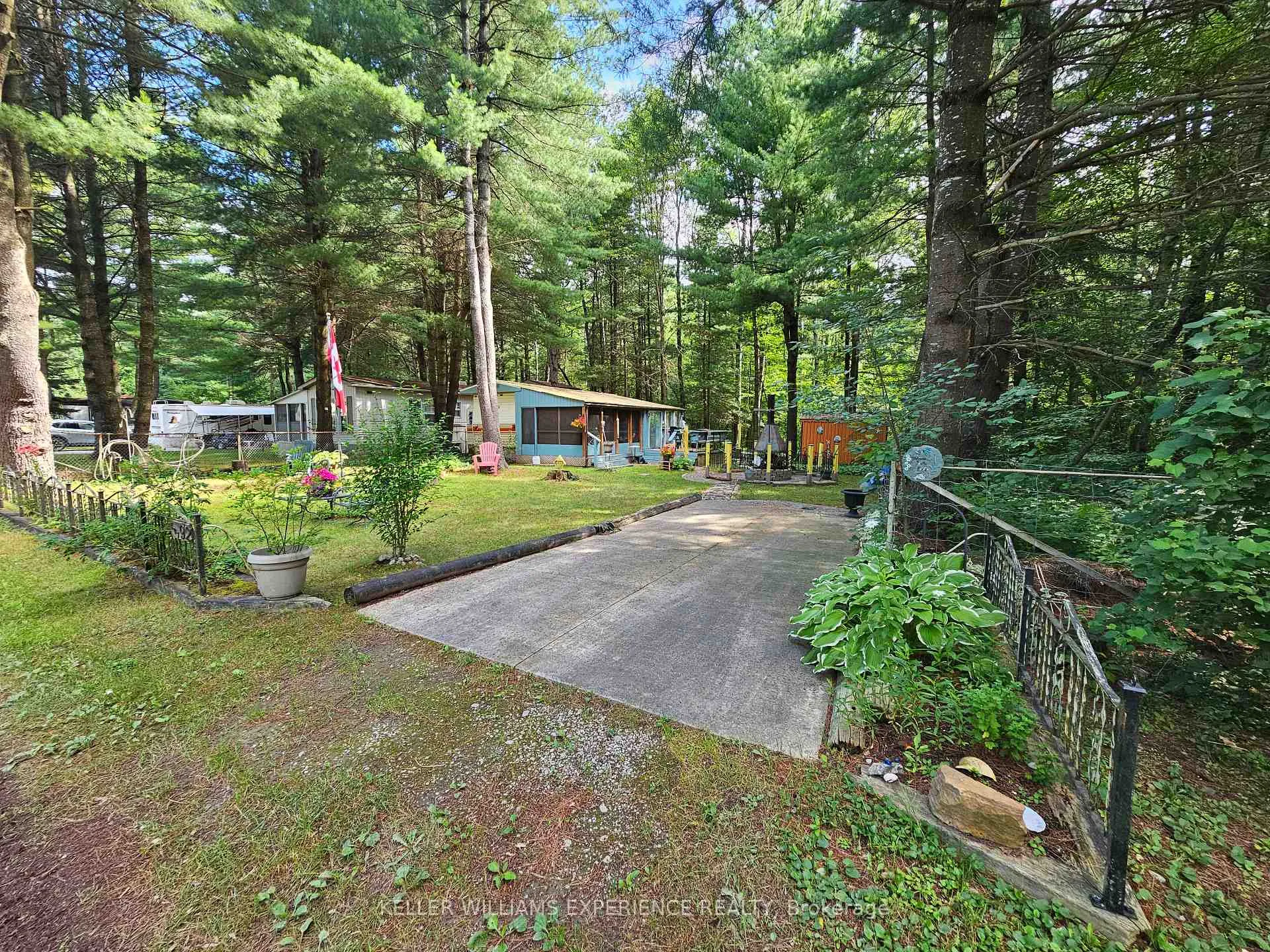 Photo 3 of Unit 92, 5216 County 90 Road, Springwater, Rural Springwater — HOMEH