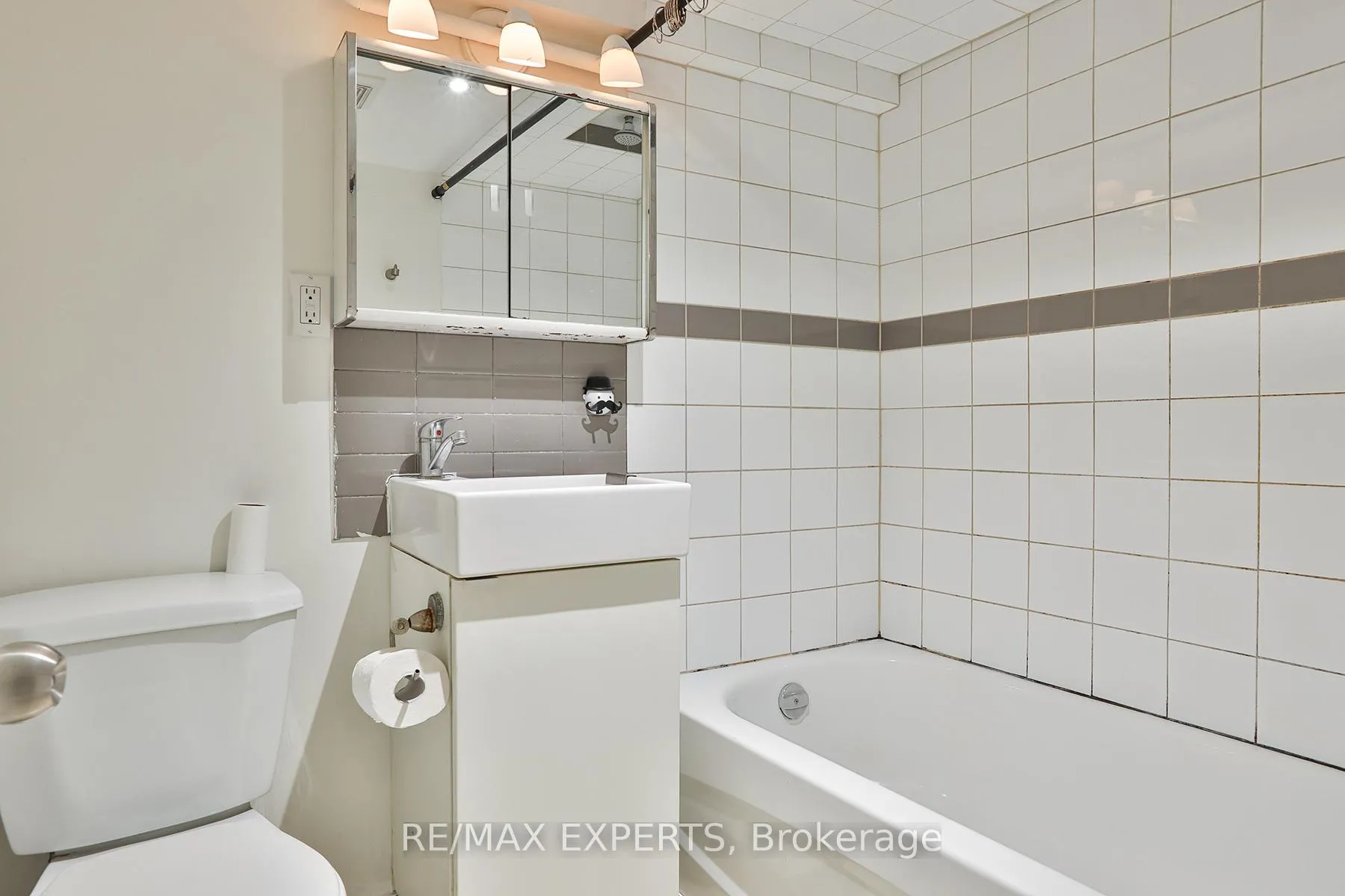 Photo 21 of 659 Vaughan Road, Toronto, Oakwood Village — HOMEH