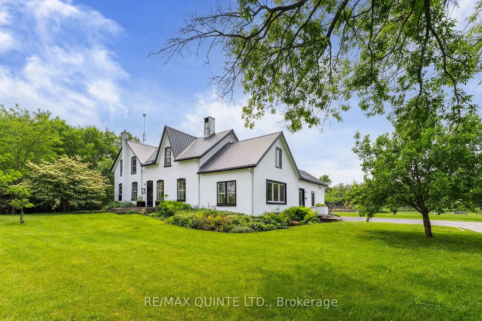 Photo 2 of 891 Chase Road, Prince Edward County, Hillier — HOMEH