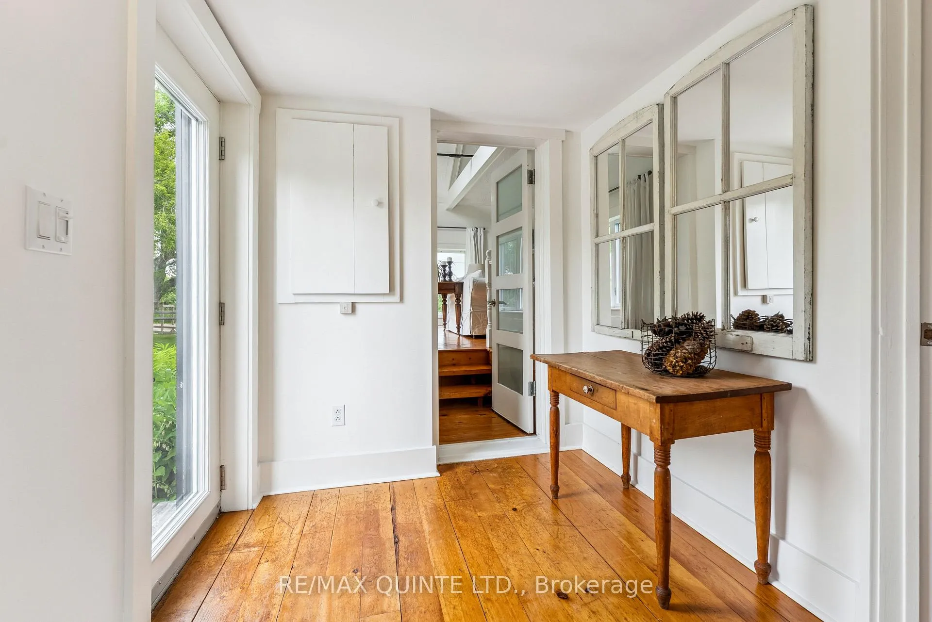 Photo 3 of 891 Chase Road, Prince Edward County, Hillier — HOMEH