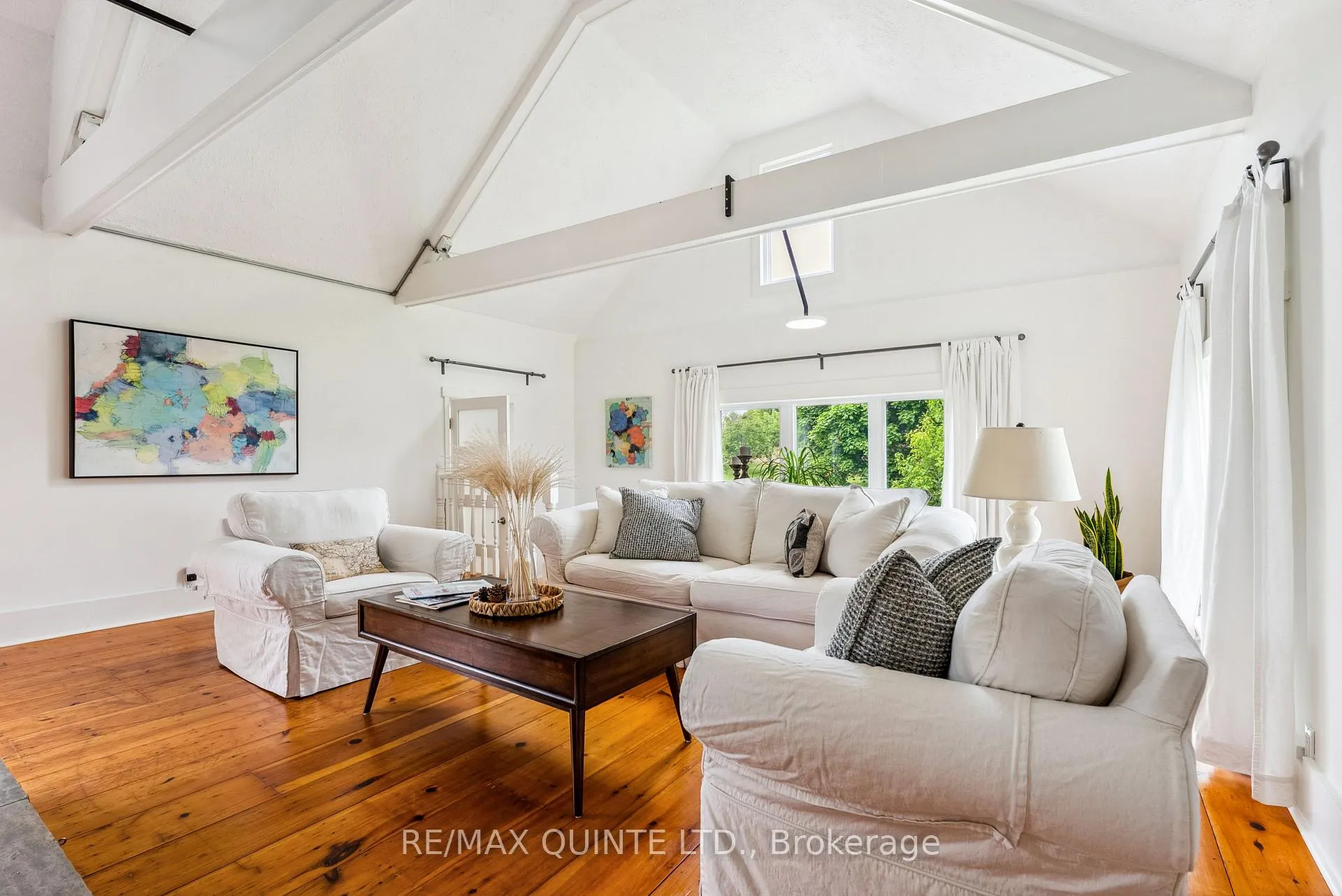 Photo 10 of 891 Chase Road, Prince Edward County, Hillier — HOMEH