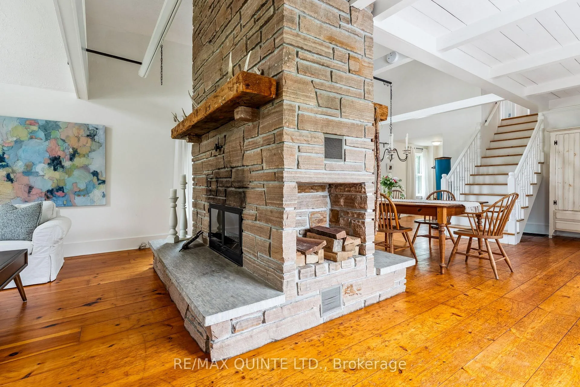 Photo 12 of 891 Chase Road, Prince Edward County, Hillier — HOMEH