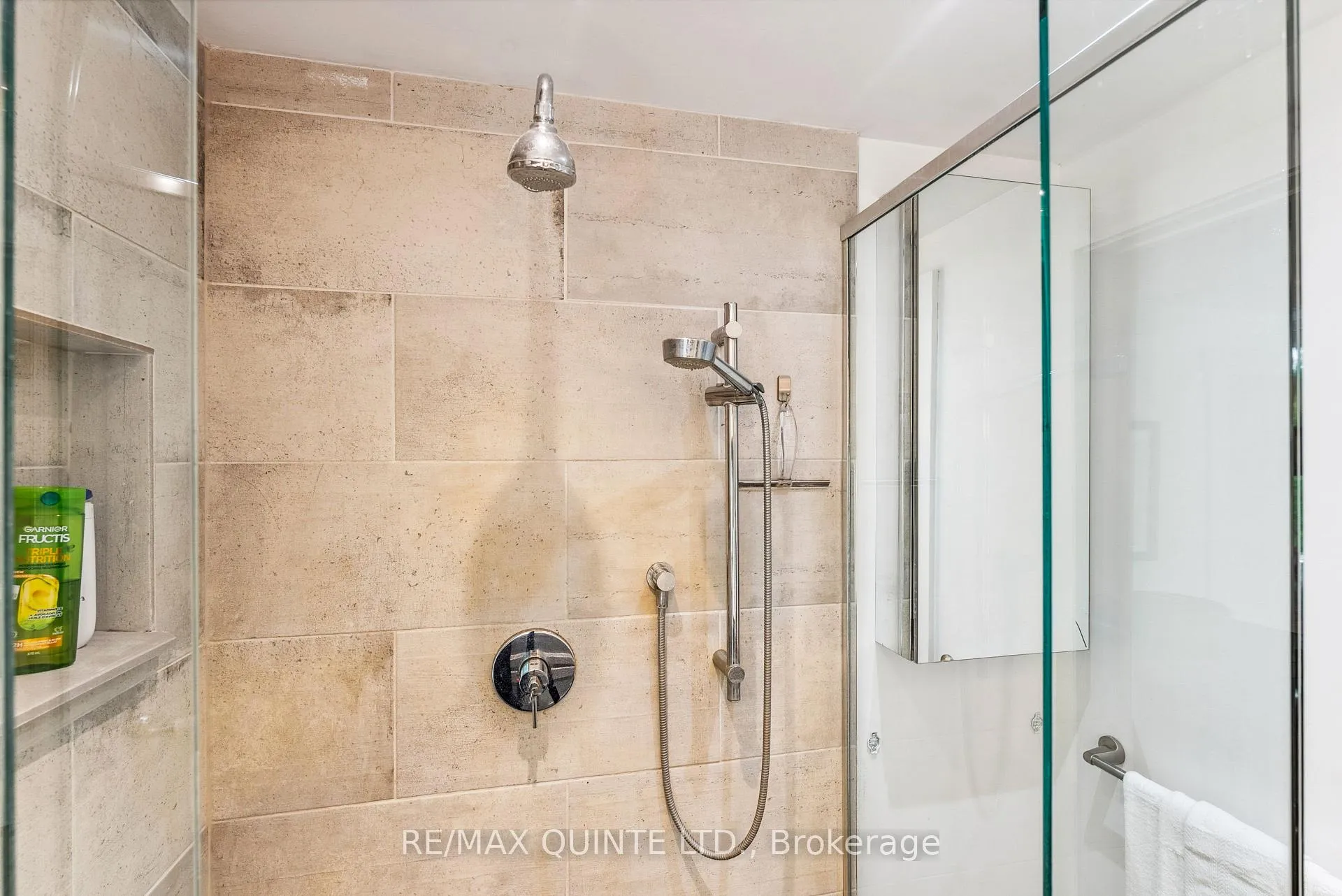 Photo 24 of 891 Chase Road, Prince Edward County, Hillier — HOMEH