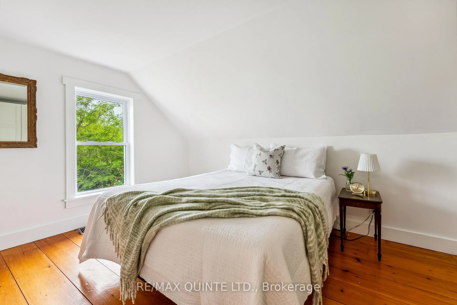 Photo 32 of 891 Chase Road, Prince Edward County, Hillier — HOMEH