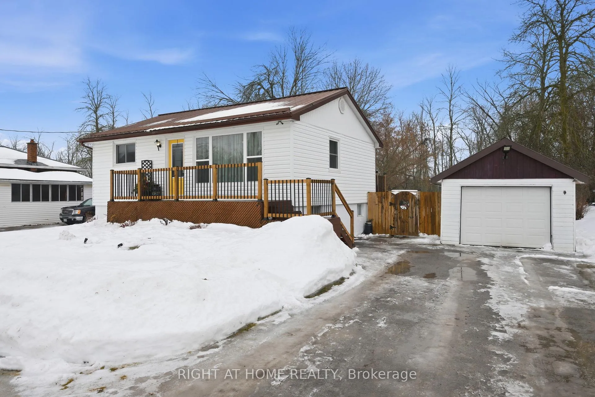 Front of 376 Meyers Creek Road