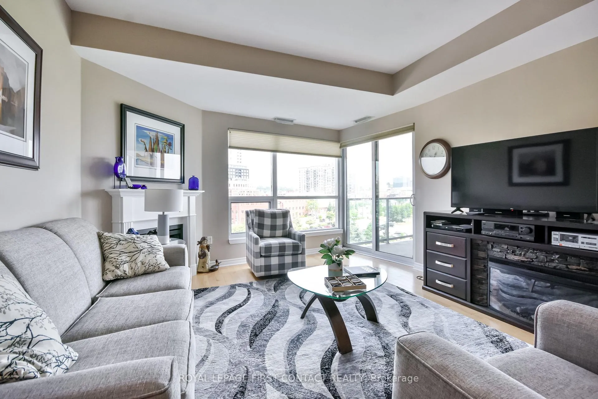 Photo 6 of Unit 509, 6 Toronto Street, Barrie, City Centre — HOMEH