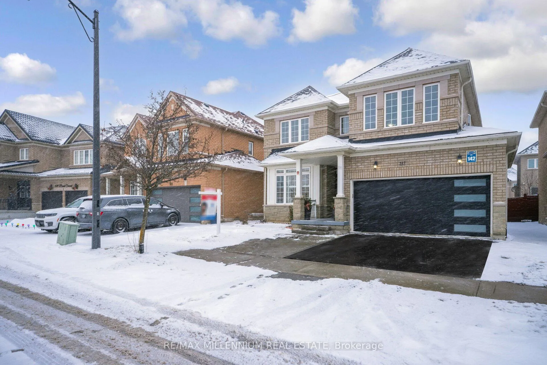 Photo 3 of 517 Bussel Crescent, Milton, Clarke — HOMEH