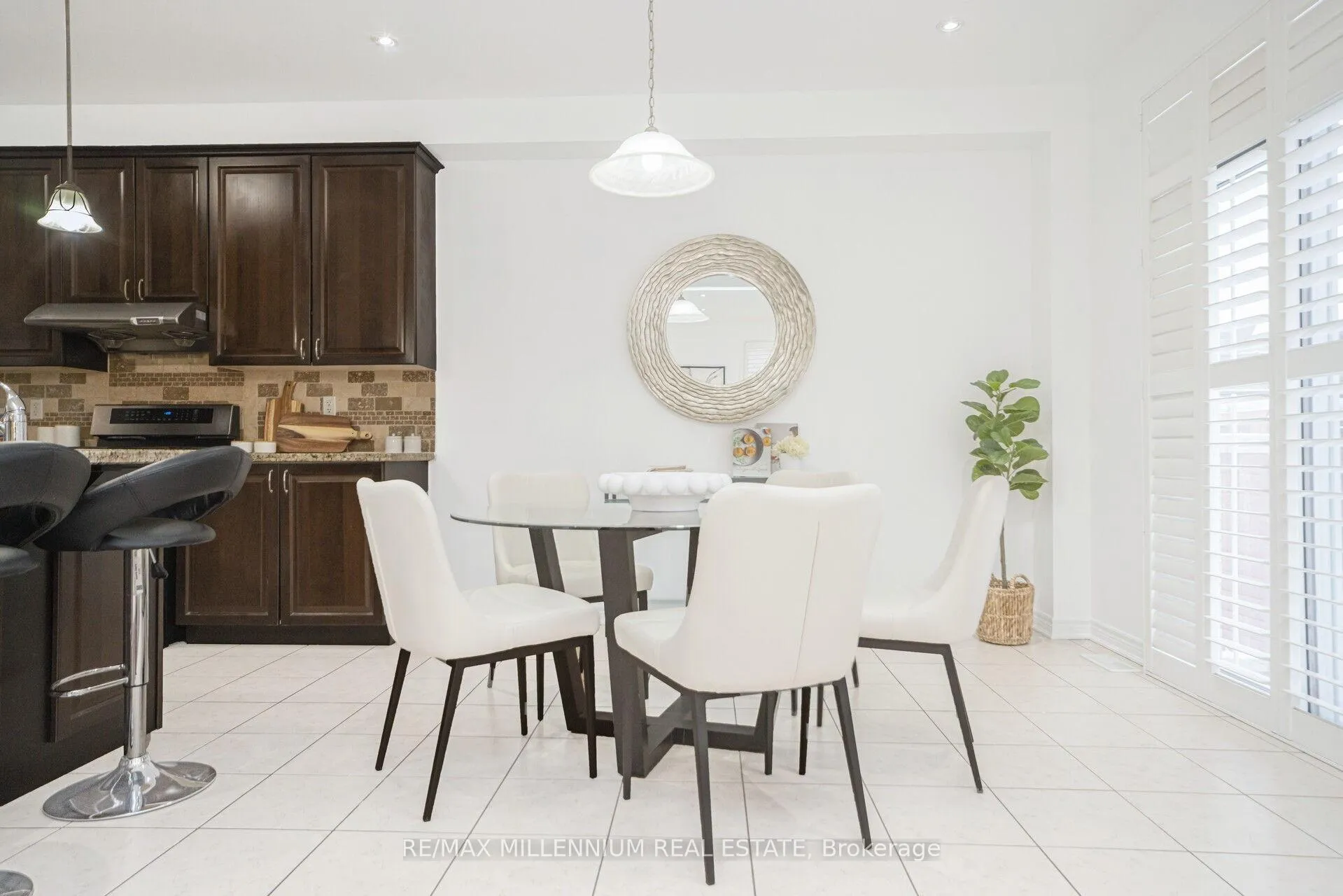 Photo 20 of 517 Bussel Crescent, Milton, Clarke — HOMEH