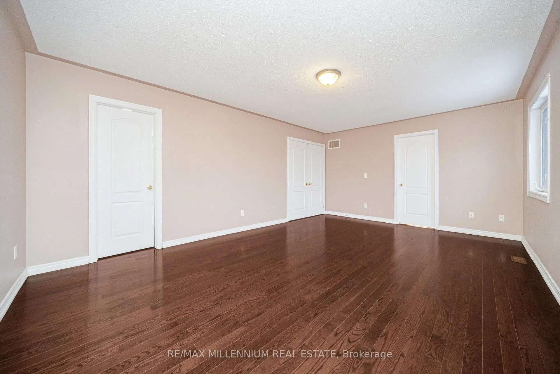 Photo 33 of 517 Bussel Crescent, Milton, Clarke — HOMEH