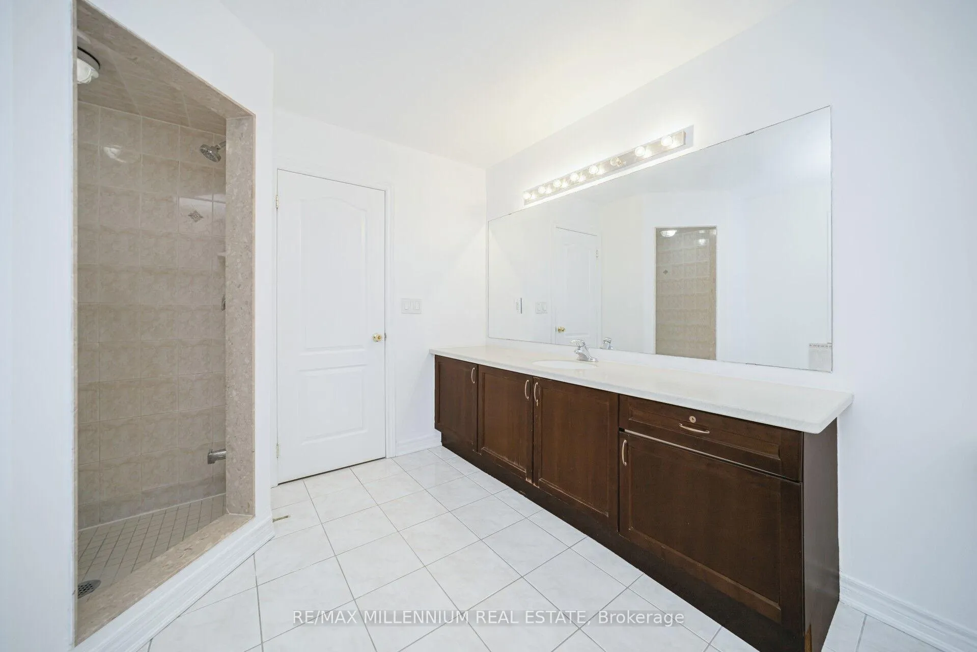 Photo 36 of 517 Bussel Crescent, Milton, Clarke — HOMEH