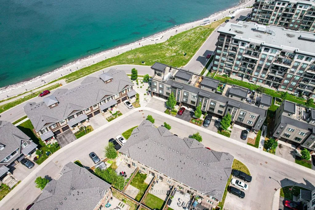 Photo 2 of 22 Waterview Lane, Grimsby, Grimsby Beach — HOMEH