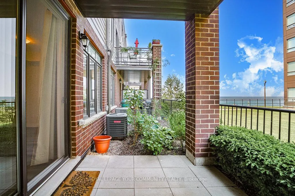 Photo 9 of 22 Waterview Lane, Grimsby, Grimsby Beach — HOMEH