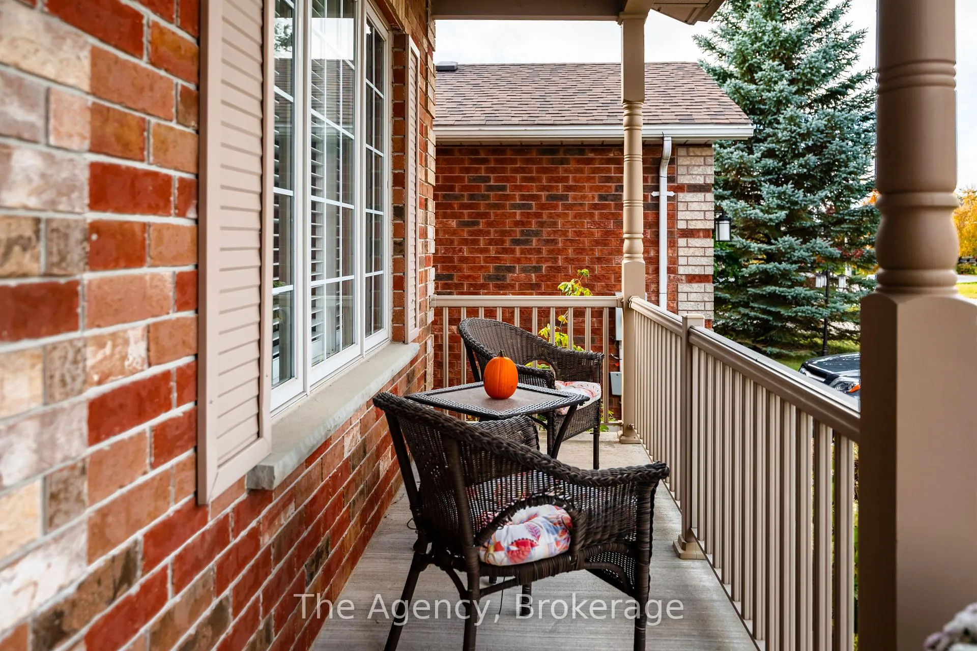 Photo 5 of 41 Mcavoy Drive, Barrie, Edgehill Drive — HOMEH