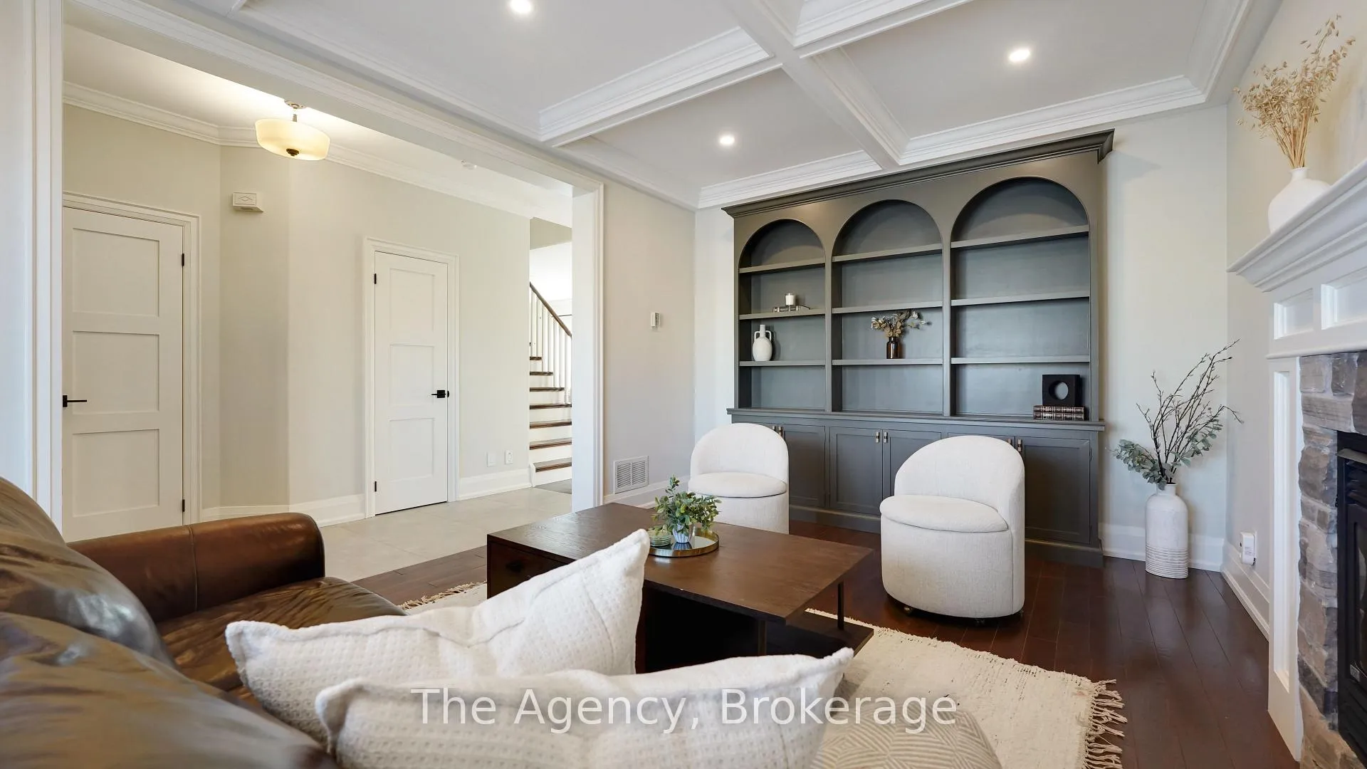 Photo 8 of 41 Mcavoy Drive, Barrie, Edgehill Drive — HOMEH