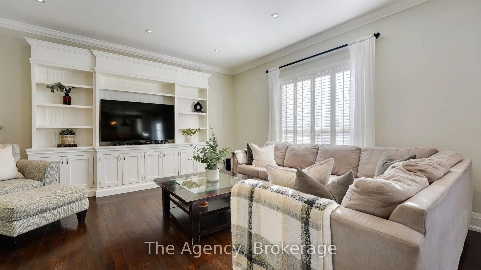 Photo 23 of 41 Mcavoy Drive, Barrie, Edgehill Drive — HOMEH