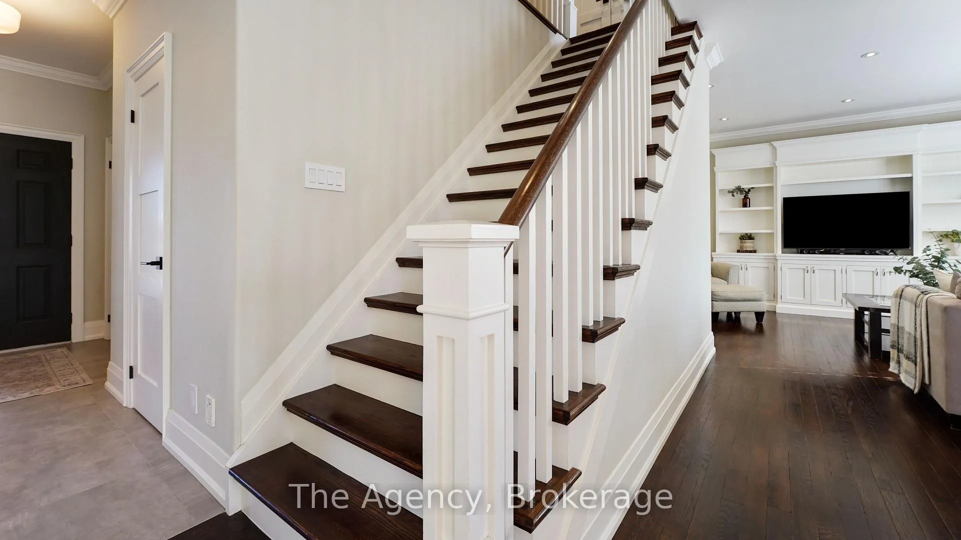 Photo 35 of 41 Mcavoy Drive, Barrie, Edgehill Drive — HOMEH