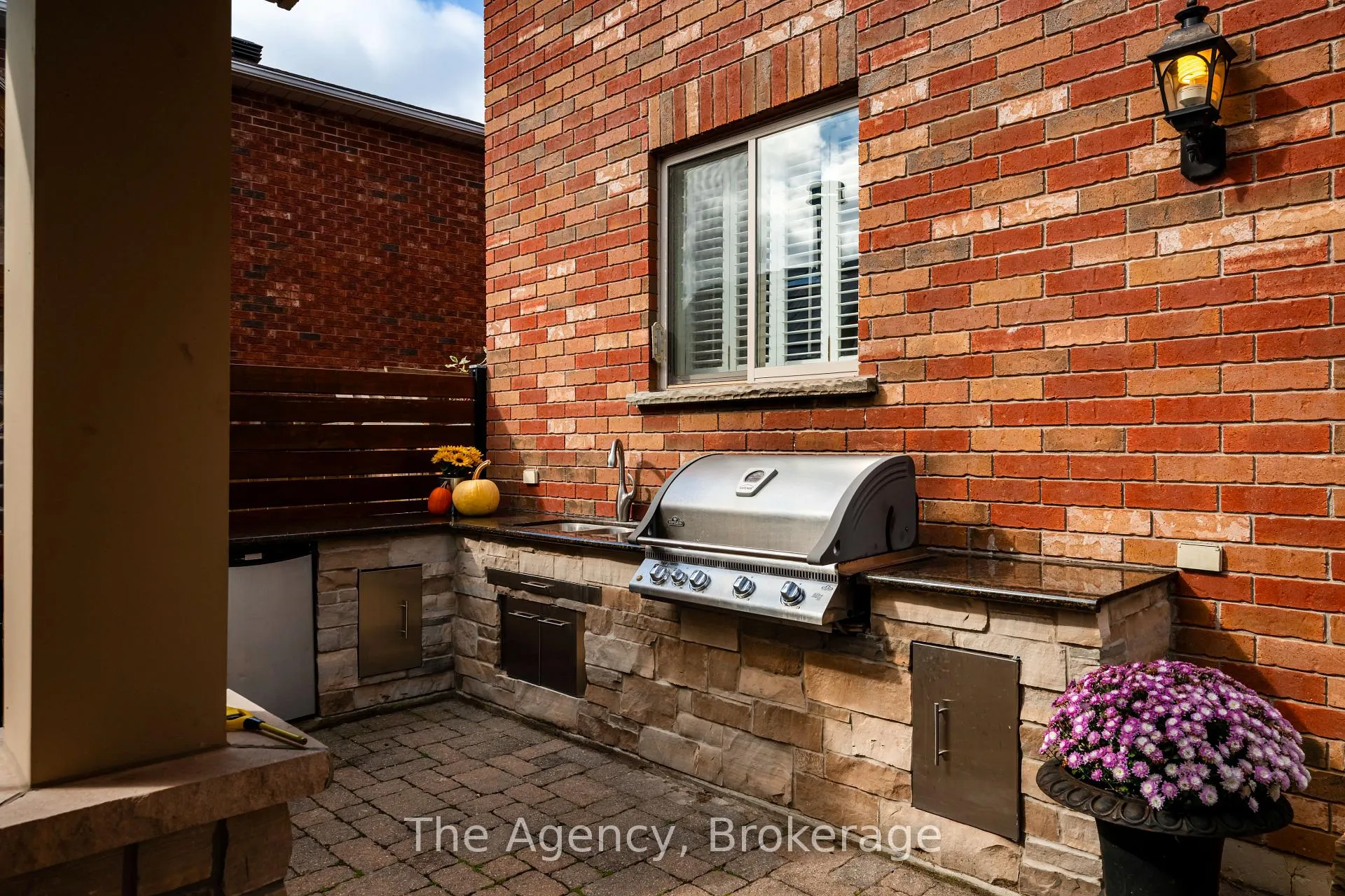 Photo 49 of 41 Mcavoy Drive, Barrie, Edgehill Drive — HOMEH