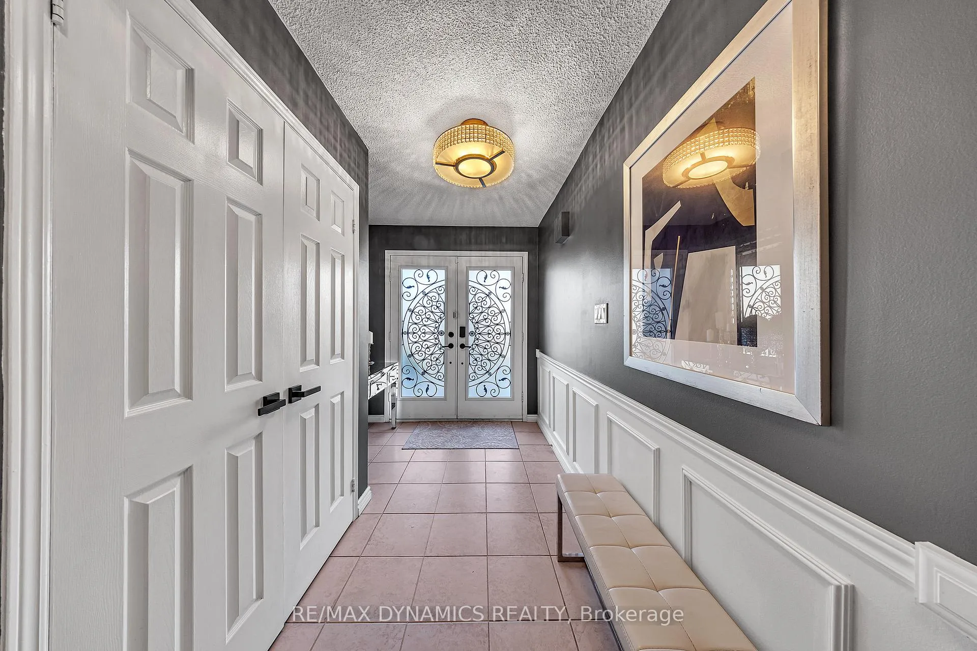 Photo 5 of 997 Sandcliff Drive, Oshawa, Pinecrest — HOMEH