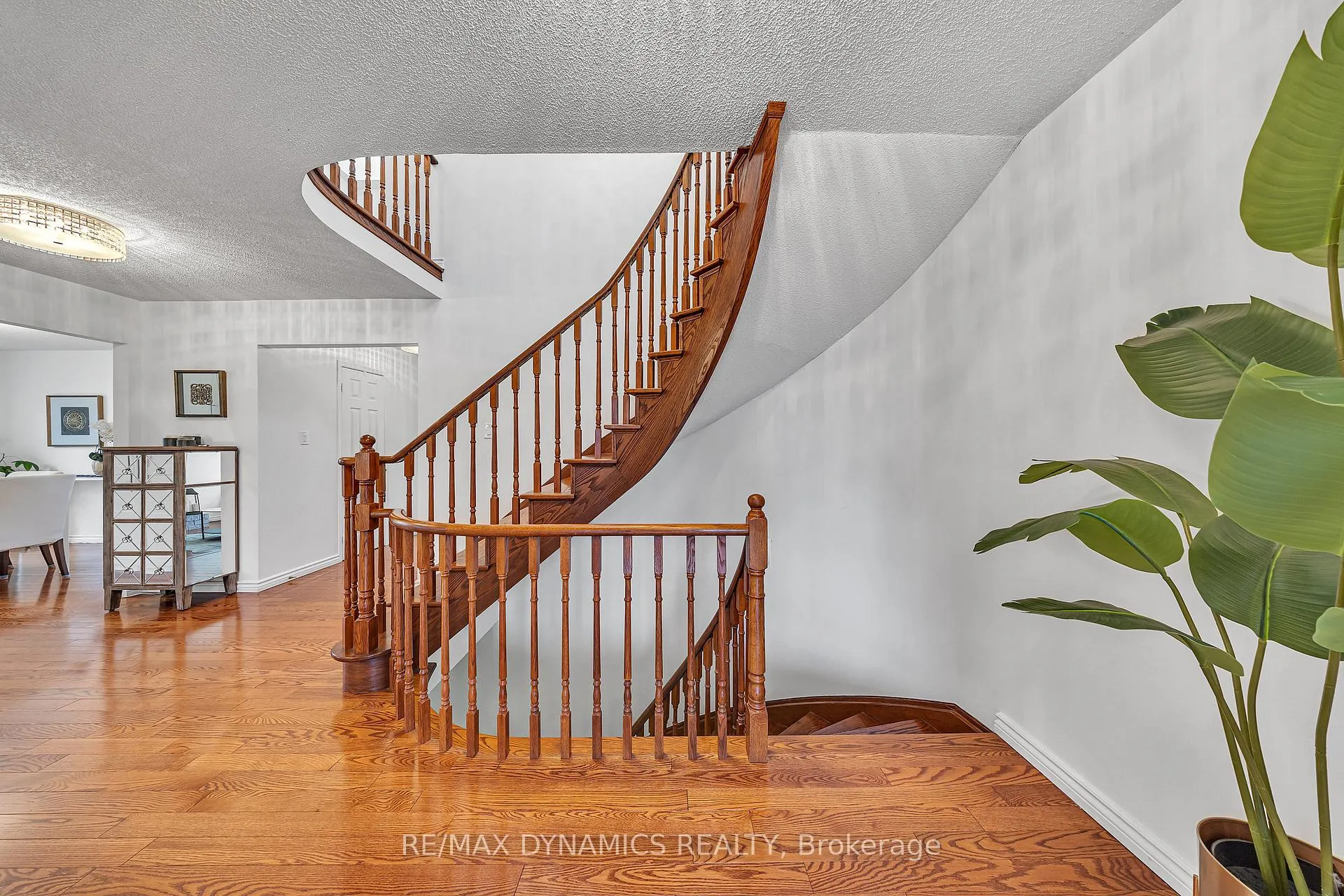 Photo 6 of 997 Sandcliff Drive, Oshawa, Pinecrest — HOMEH