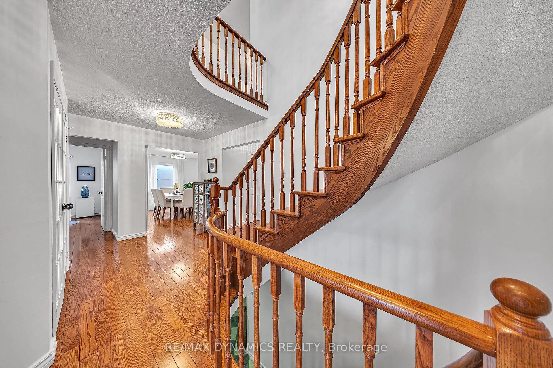 Photo 7 of 997 Sandcliff Drive, Oshawa, Pinecrest — HOMEH