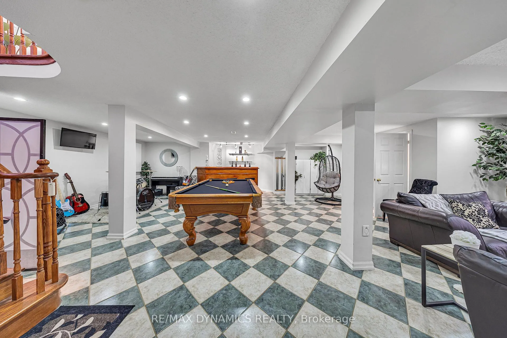 Photo 34 of 997 Sandcliff Drive, Oshawa, Pinecrest — HOMEH