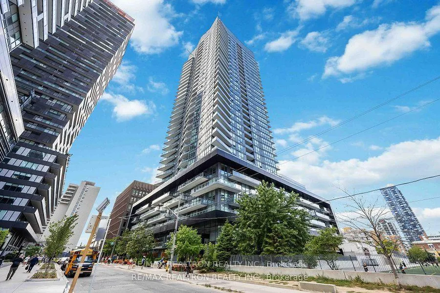 Front of Unit 1501, 30 Roehampton Avenue