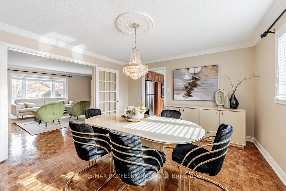 Photo 8 of 248 Conti Crescent, Vaughan, East Woodbridge — HOMEH