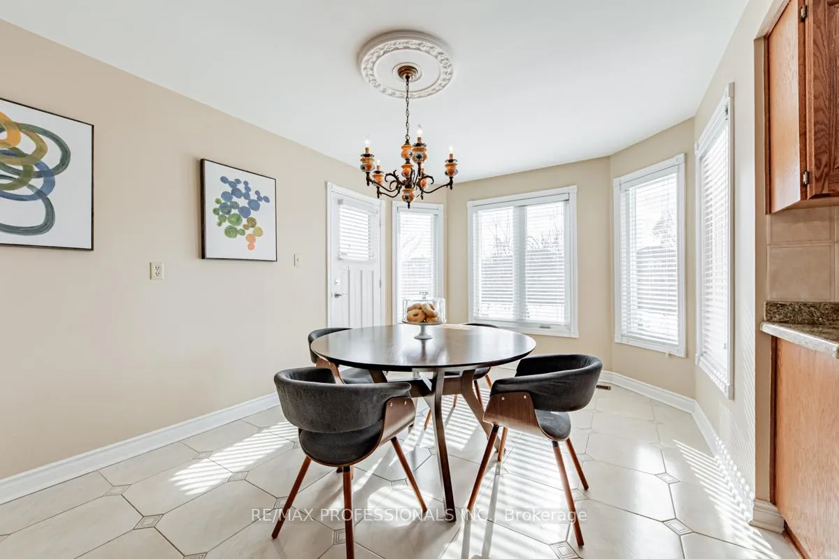 Photo 14 of 248 Conti Crescent, Vaughan, East Woodbridge — HOMEH