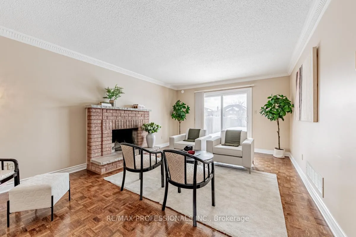 Photo 18 of 248 Conti Crescent, Vaughan, East Woodbridge — HOMEH