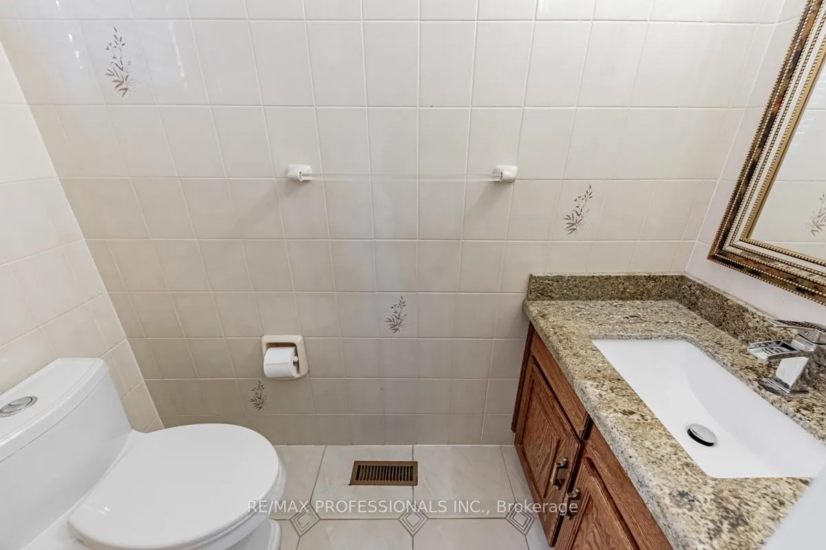 Photo 20 of 248 Conti Crescent, Vaughan, East Woodbridge — HOMEH
