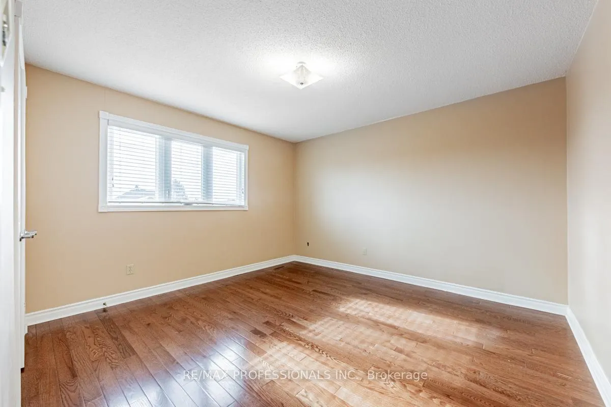 Photo 28 of 248 Conti Crescent, Vaughan, East Woodbridge — HOMEH