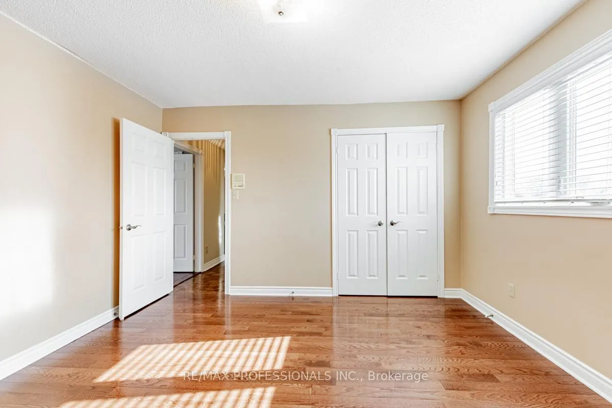 Photo 29 of 248 Conti Crescent, Vaughan, East Woodbridge — HOMEH