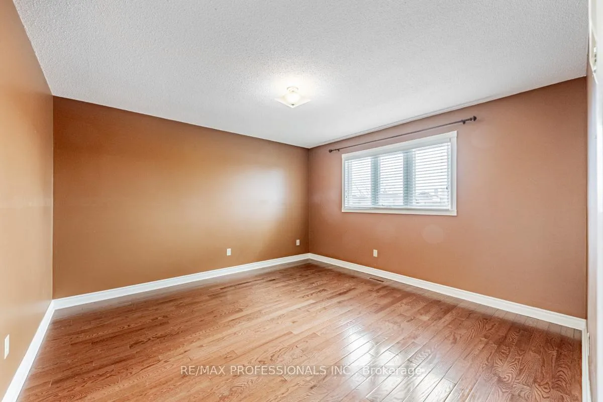 Photo 31 of 248 Conti Crescent, Vaughan, East Woodbridge — HOMEH