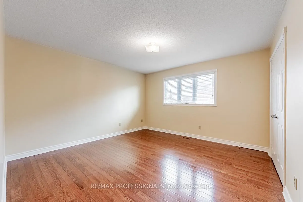 Photo 34 of 248 Conti Crescent, Vaughan, East Woodbridge — HOMEH