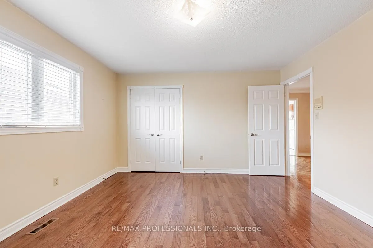 Photo 35 of 248 Conti Crescent, Vaughan, East Woodbridge — HOMEH
