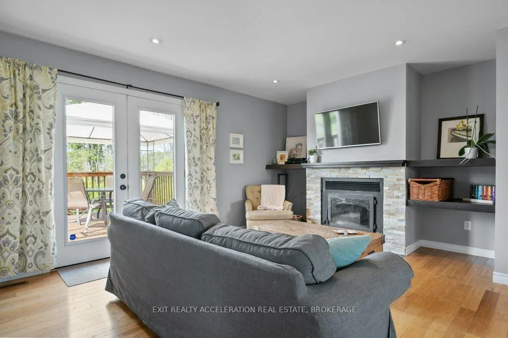 Photo 9 of 405 Brennan Road, Belleville, Thurlow Ward — HOMEH