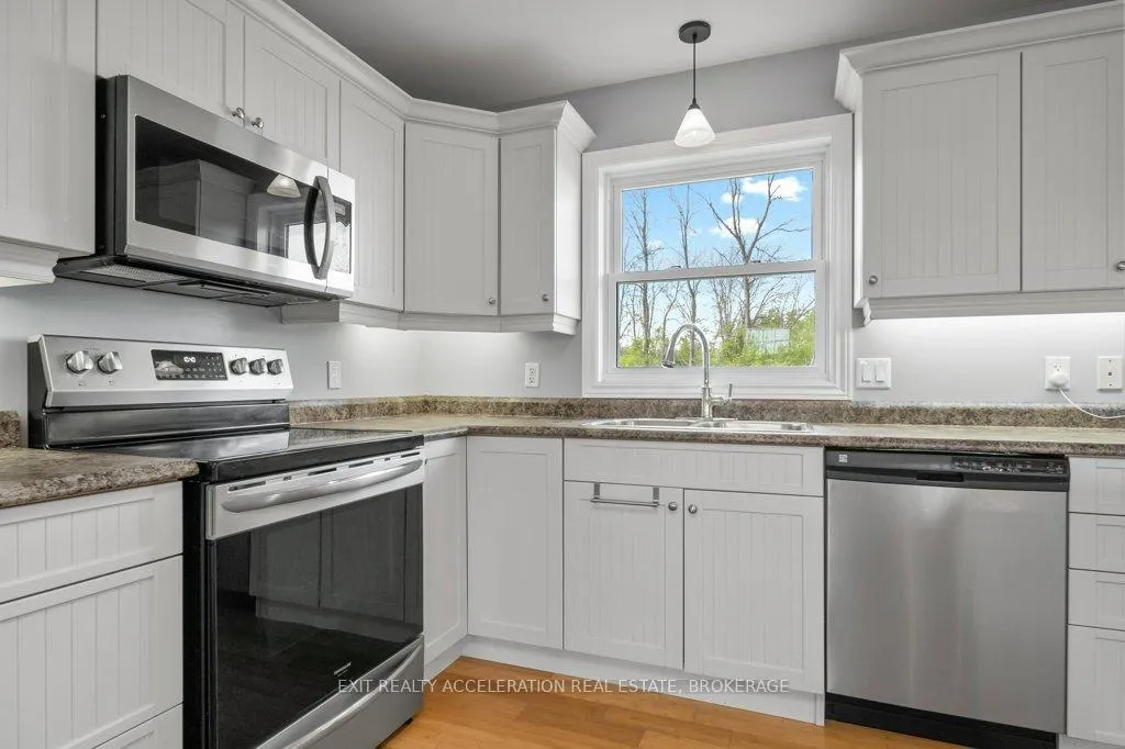 Photo 13 of 405 Brennan Road, Belleville, Thurlow Ward — HOMEH