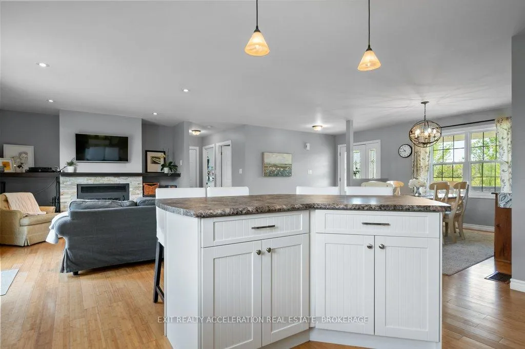 Photo 15 of 405 Brennan Road, Belleville, Thurlow Ward — HOMEH