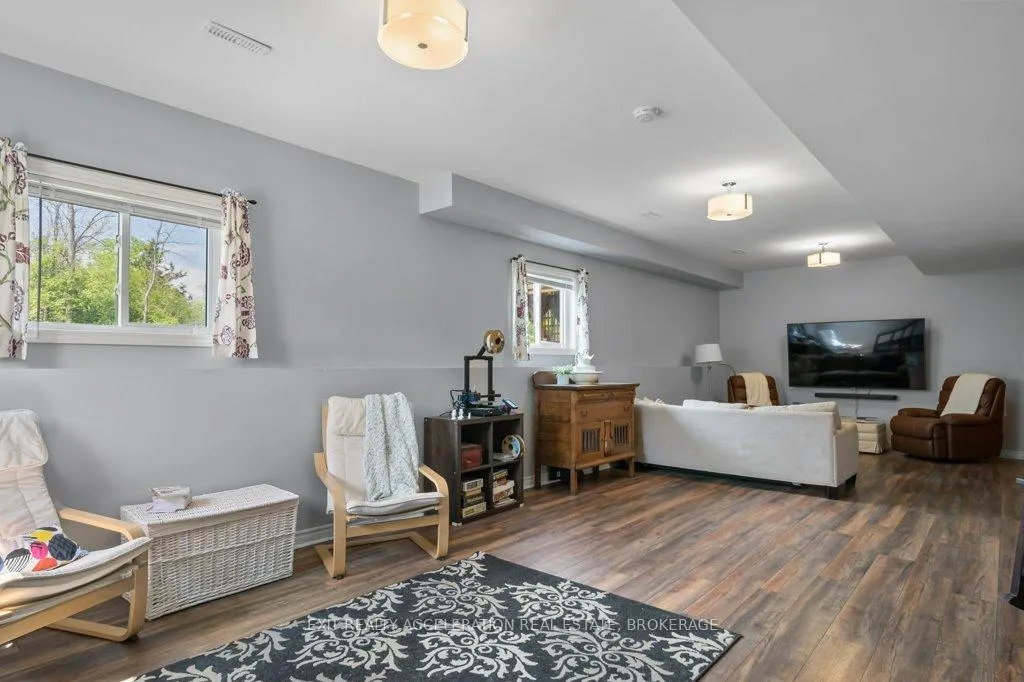 Photo 28 of 405 Brennan Road, Belleville, Thurlow Ward — HOMEH
