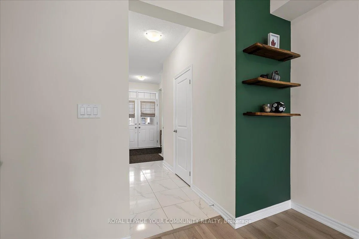 Photo 9 of 17 Bannister Road, Barrie, Rural Barrie Southeast — HOMEH