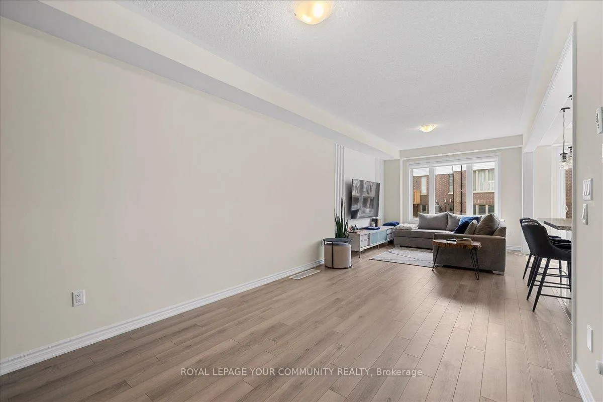 Photo 12 of 17 Bannister Road, Barrie, Rural Barrie Southeast — HOMEH