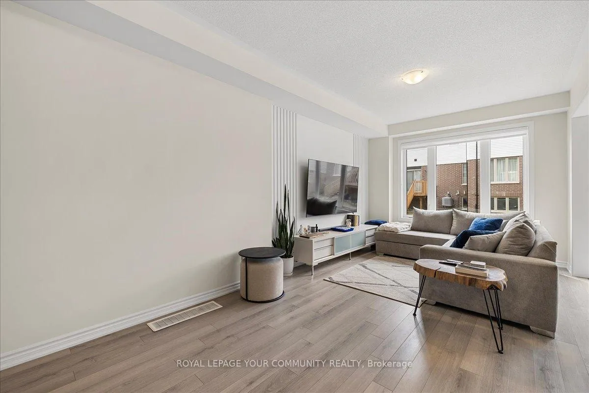 Photo 13 of 17 Bannister Road, Barrie, Rural Barrie Southeast — HOMEH