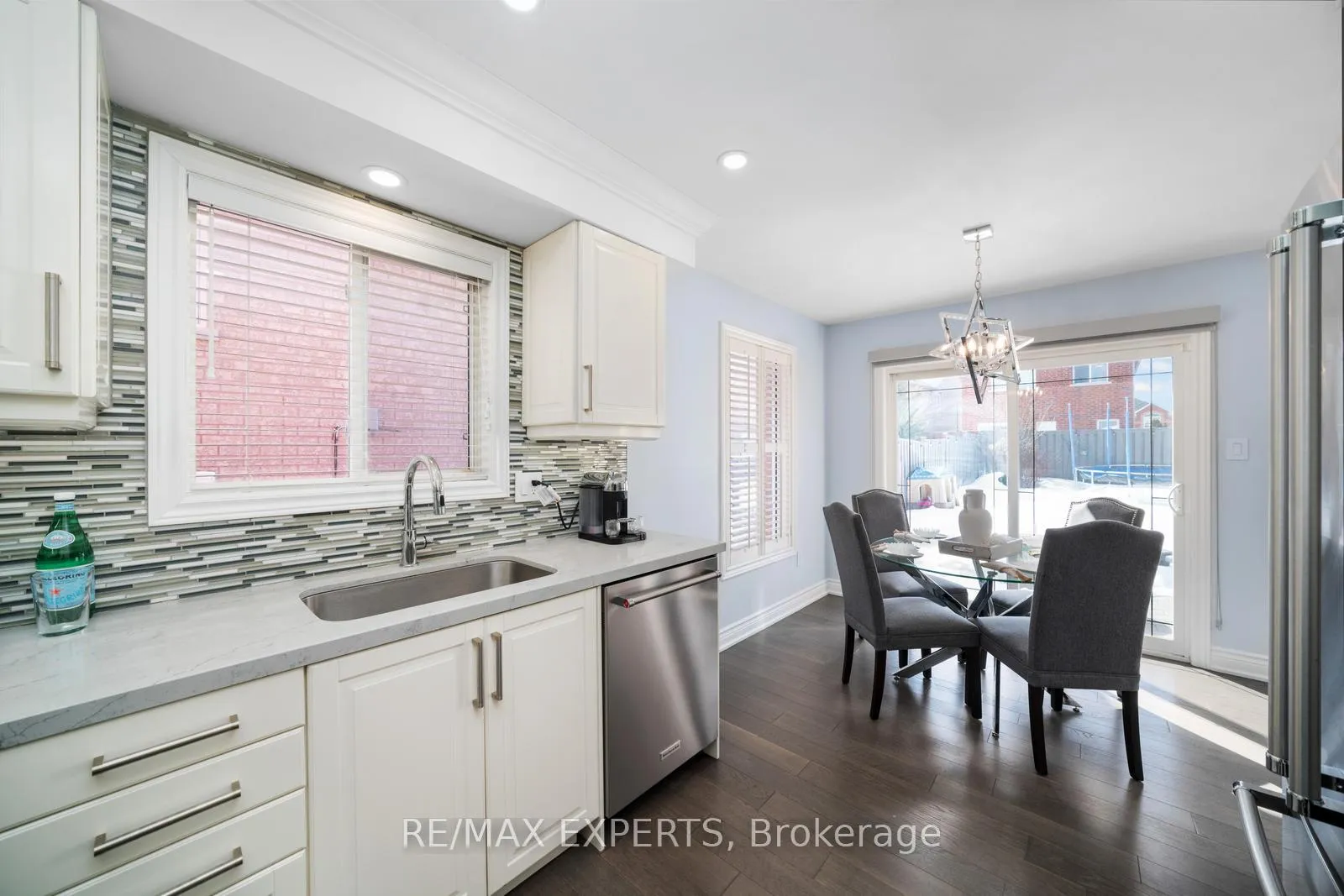 Photo 9 of 21 Terrastone Court, Caledon, Bolton West — HOMEH