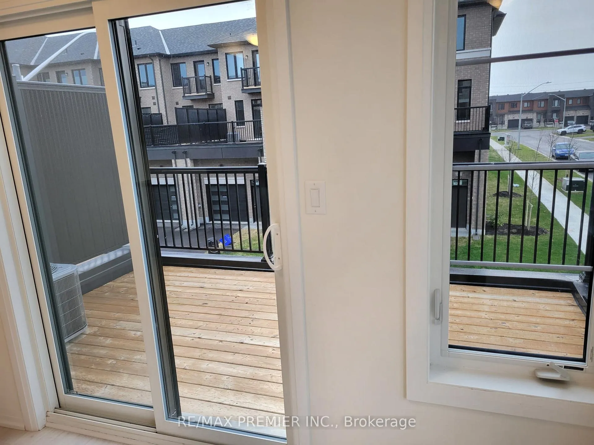 Photo 10 of 42 Cherry Hill Lane, Barrie, Painswick South — HOMEH