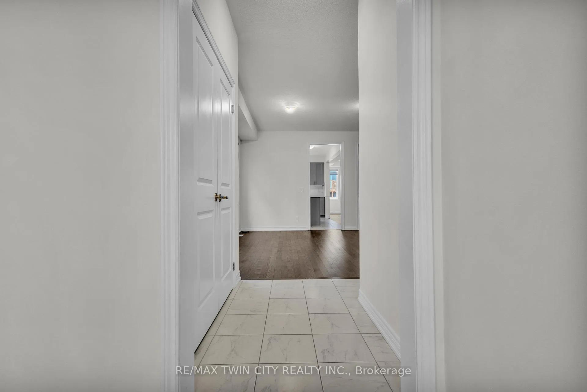 Photo 9 of 10 Georgina Street, Kitchener — HOMEH